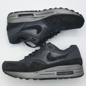 NIKE Air Max 1 Premium Shoes